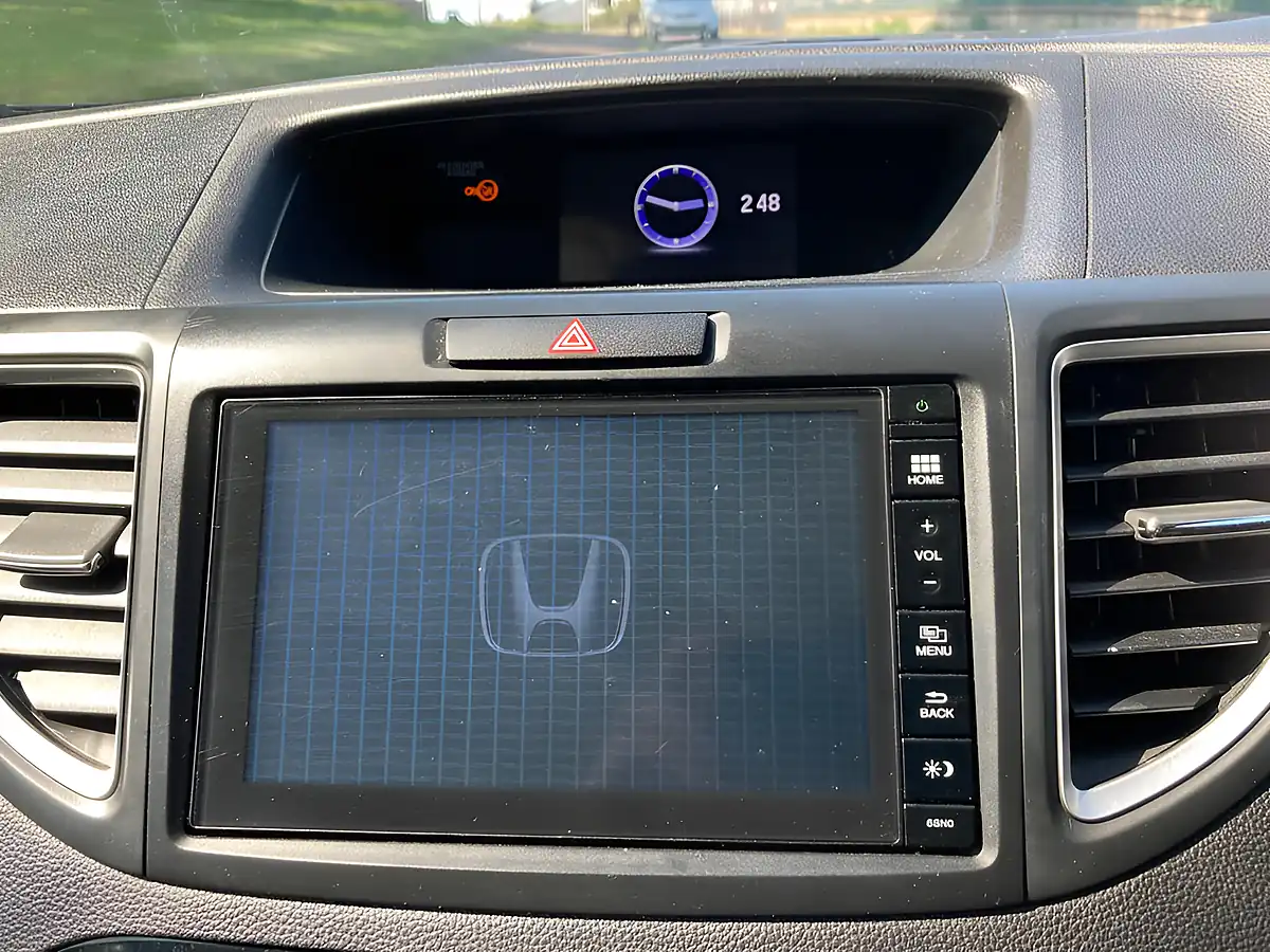 Used 2015 Honda Cr-V Se White - Interior and Exterior details 19