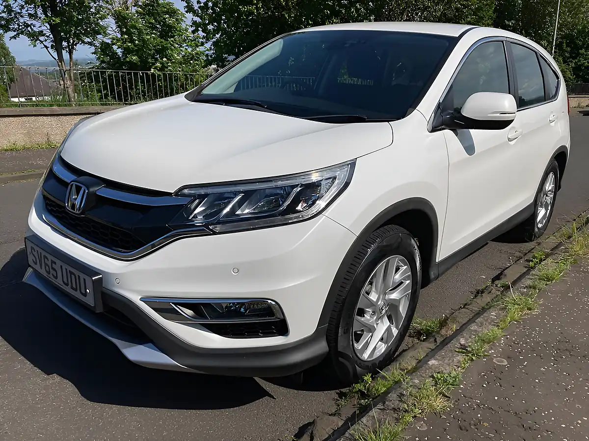 Used 2015 Honda Cr-V Se White - Interior and Exterior details 6