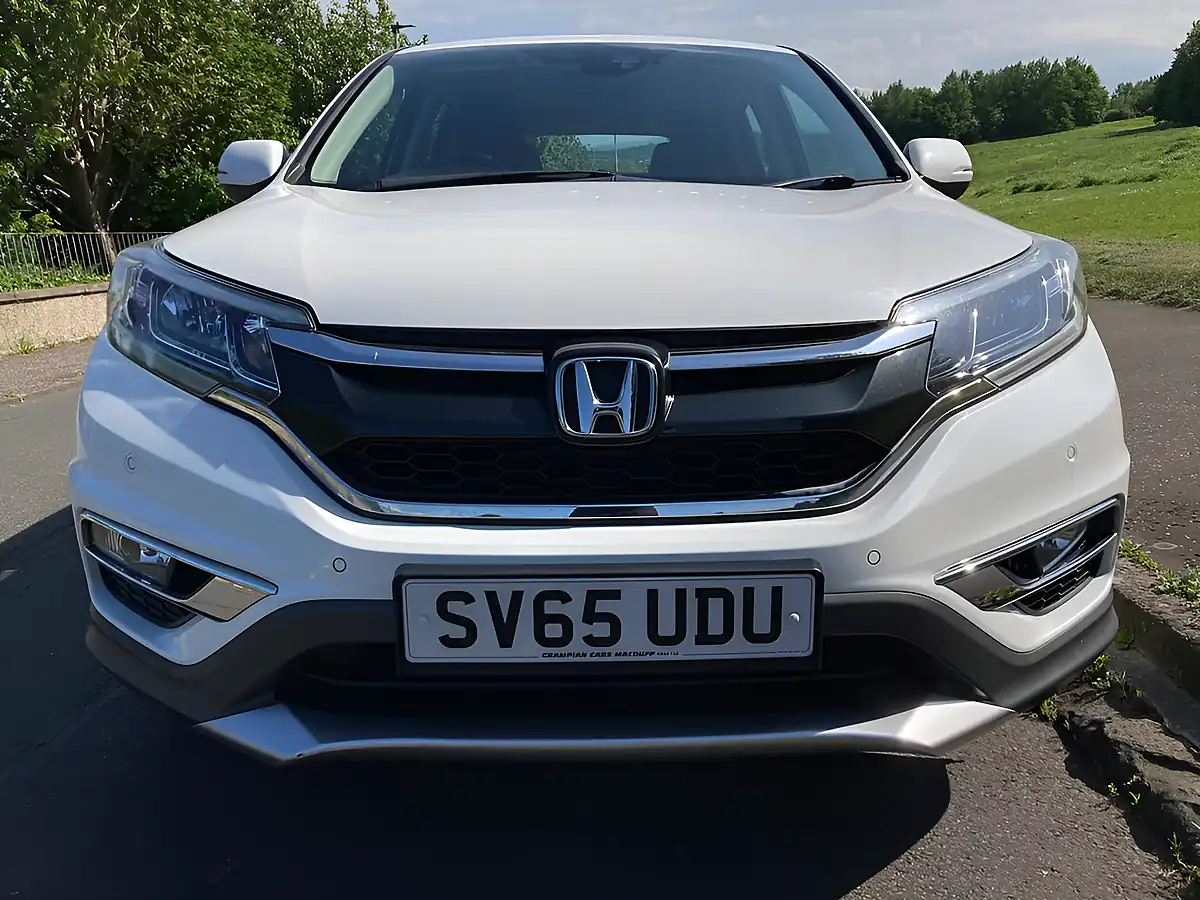 Used 2015 Honda Cr-V Se White - Interior and Exterior details 7