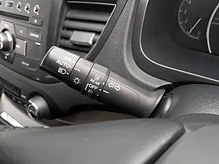 Used 2015 Honda Cr-V Se White - Interior and Exterior details 11