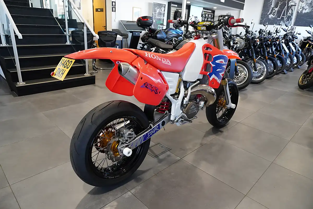 Used 2015 Honda CR500R Red - Interior and Exterior details 5