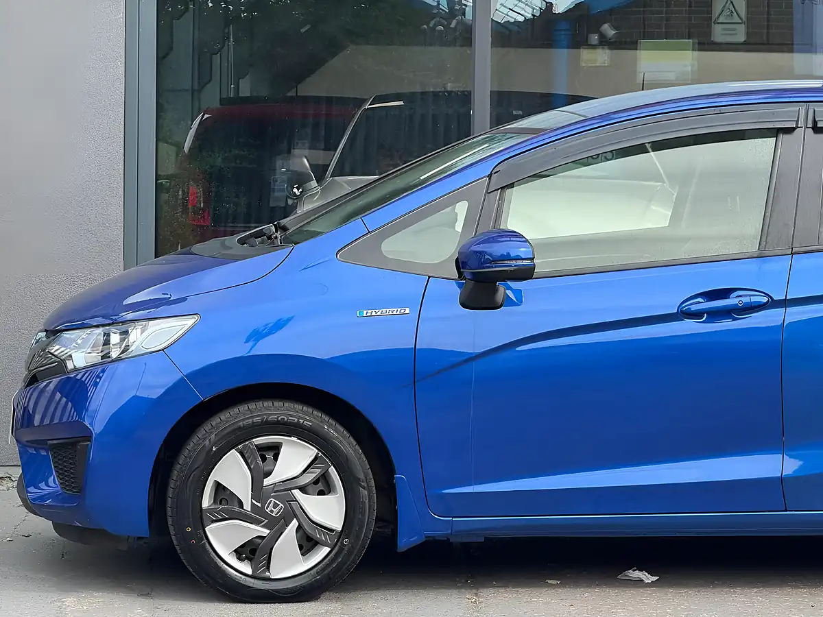 Used 2015 Honda Fit 5dr Auto Blue - Interior and Exterior details 11