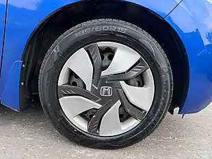 Used 2015 Honda Fit 5dr Auto Blue - Interior and Exterior details 20