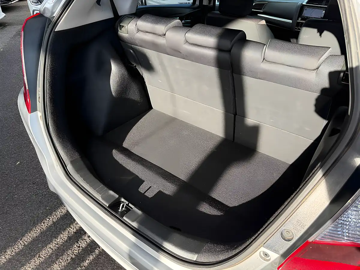 Used 2015 Honda Fit F Package Silver - Interior and Exterior details 19