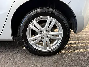 Used 2015 Honda Fit F Package Silver - Interior and Exterior details 20