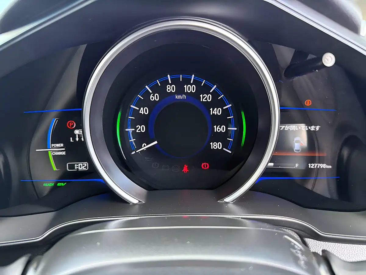 Used 2015 Honda Fit Silver - Interior and Exterior details 14
