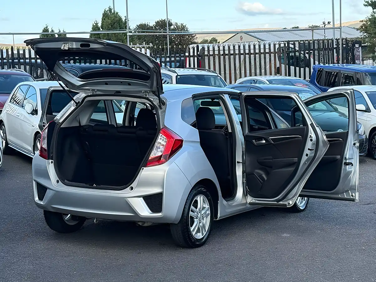 Used 2015 Honda Fit Silver - Interior and Exterior details 2