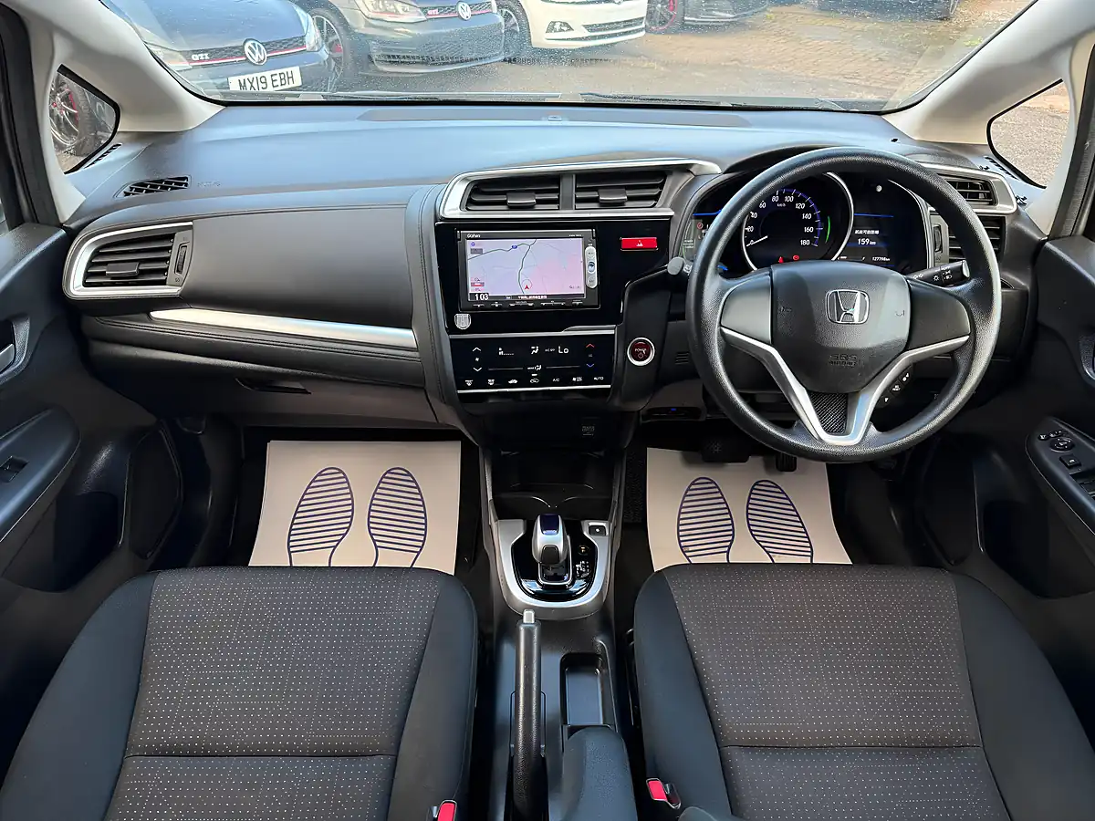 Used 2015 Honda Fit Silver - Interior and Exterior details 3