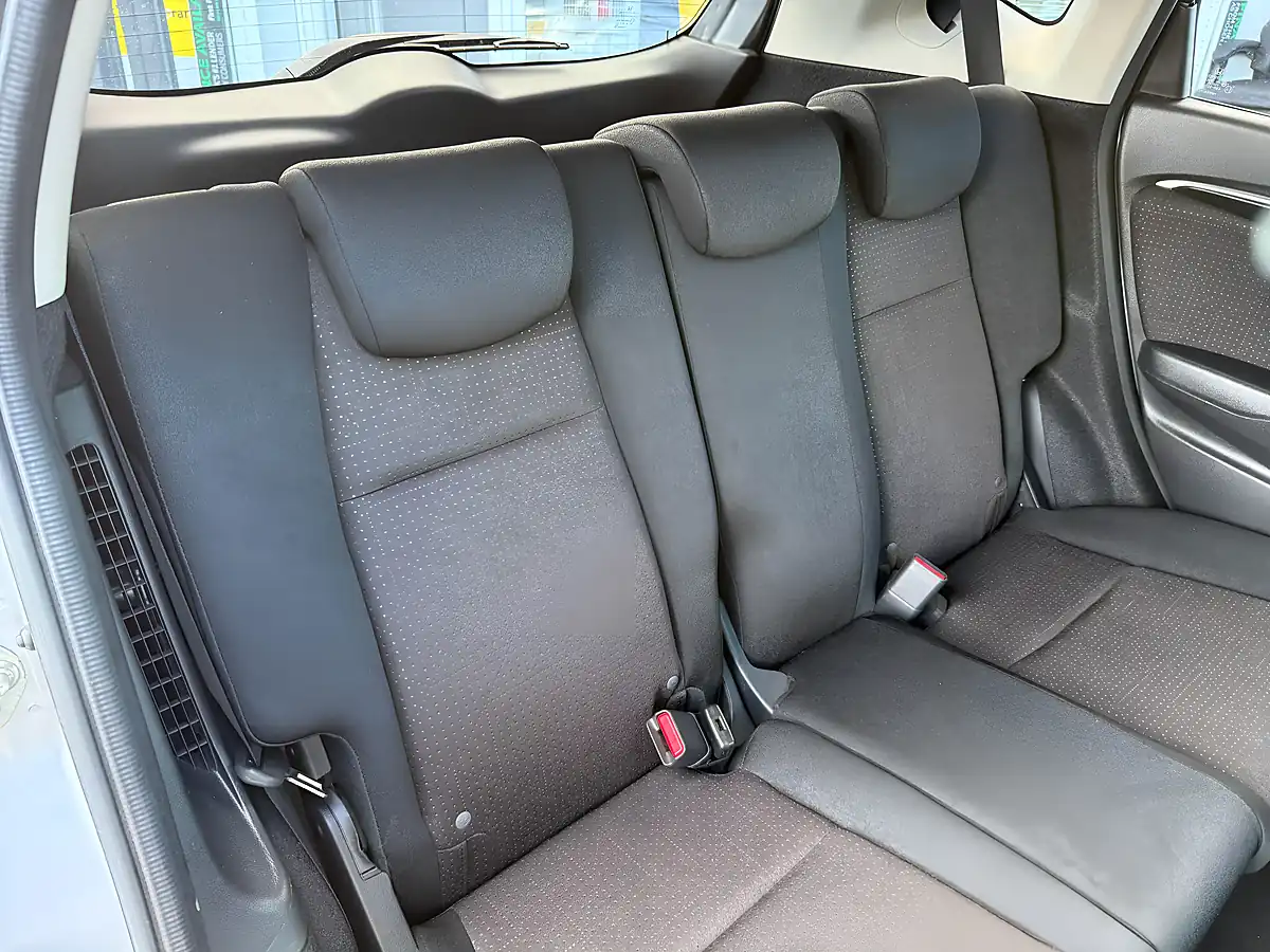 Used 2015 Honda Fit Silver - Interior and Exterior details 4