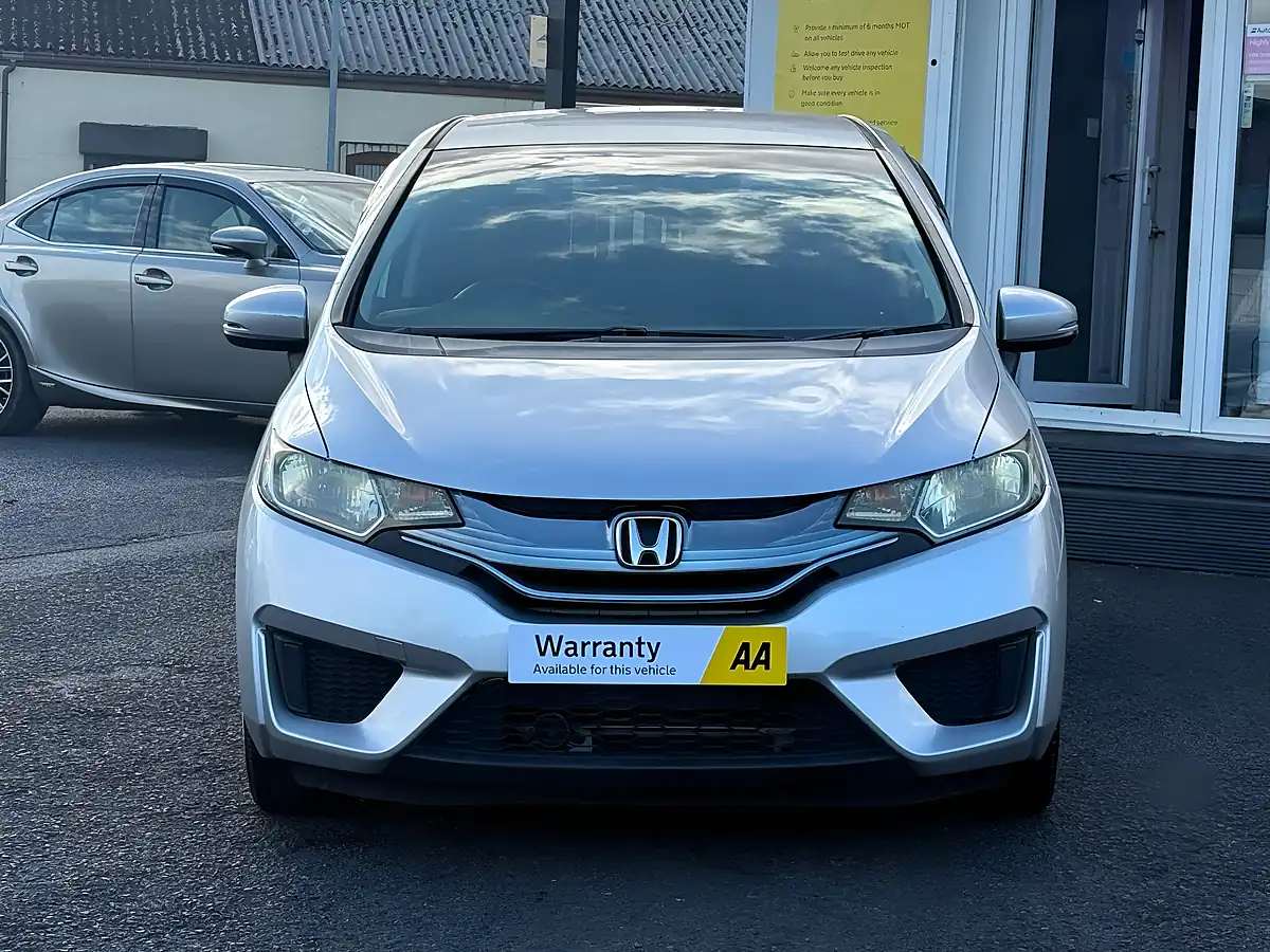 Used 2015 Honda Fit Silver - Interior and Exterior details 7