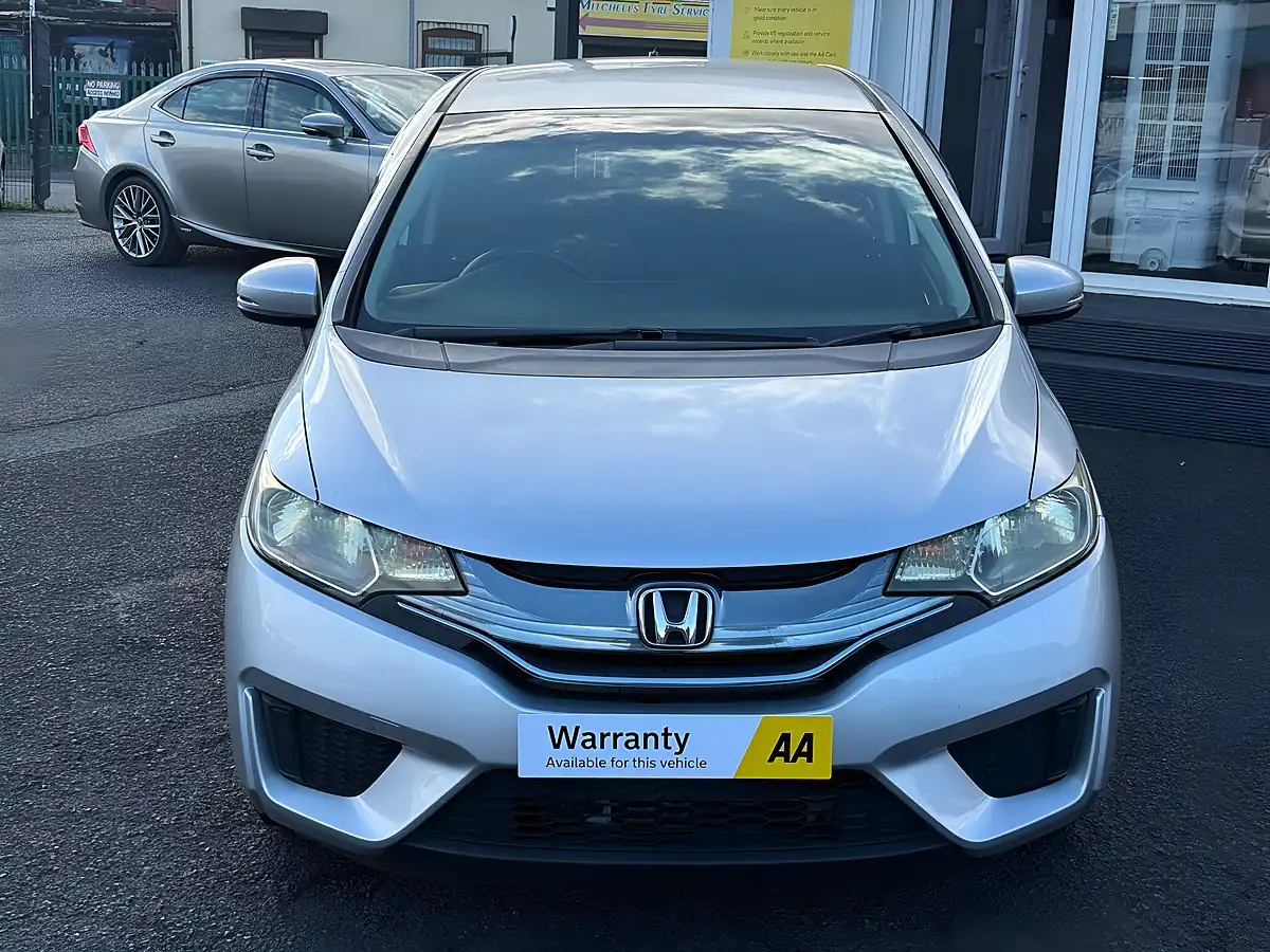 Used 2015 Honda Fit Silver - Interior and Exterior details 8