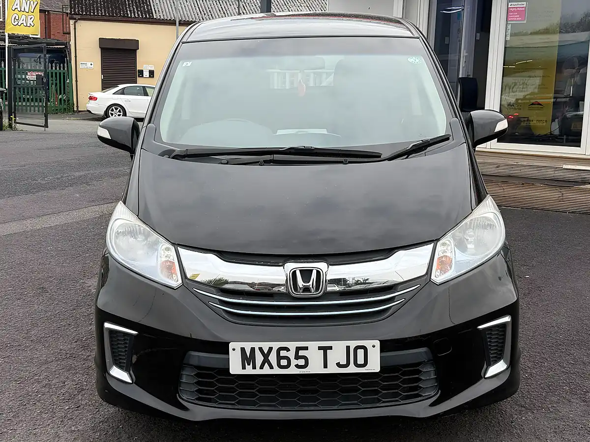 Used 2015 Honda Freed Sliding Doors Black - Interior and Exterior details 5