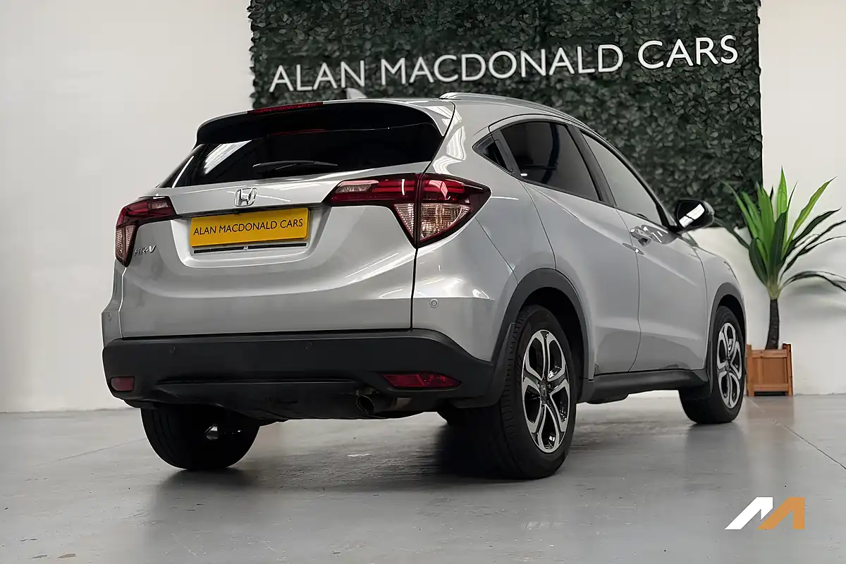 Used 2015 Honda Hr-V Ex Alabaster Silver - Interior and Exterior details 17