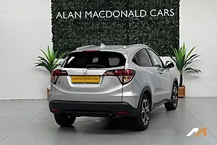 Used 2015 Honda Hr-V Ex Alabaster Silver - Interior and Exterior details 2