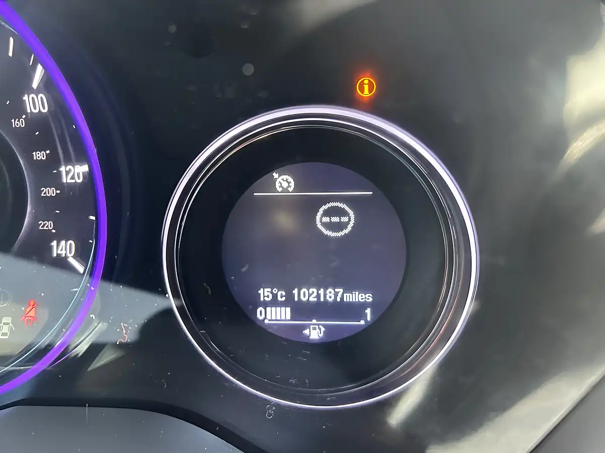 Used 2015 Honda Hr-V Ex Blue - Interior and Exterior details 14
