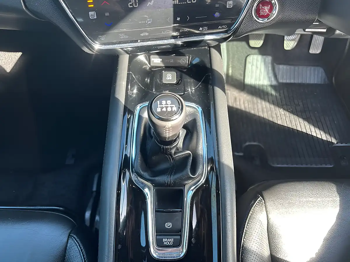 Used 2015 Honda Hr-V Ex Blue - Interior and Exterior details 17