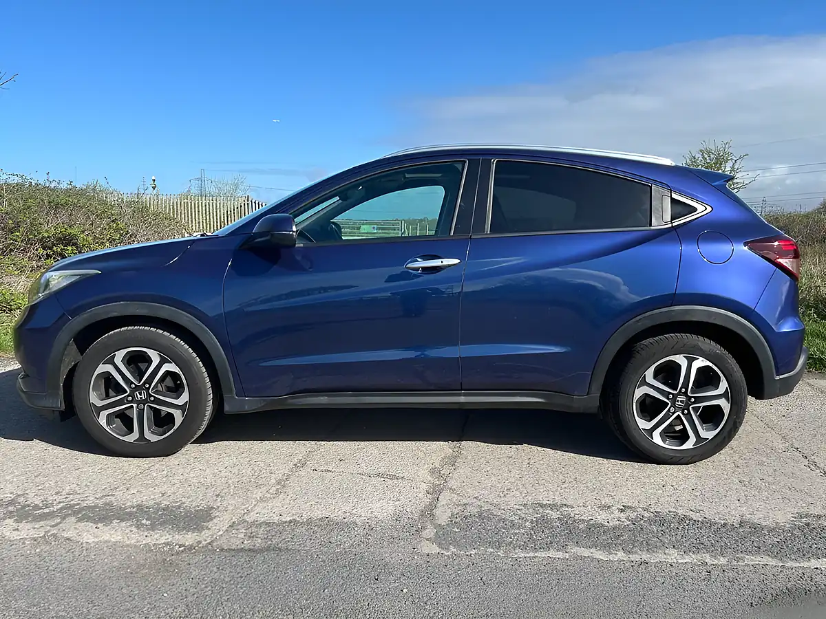 Used 2015 Honda Hr-V Ex Blue - Interior and Exterior details 5