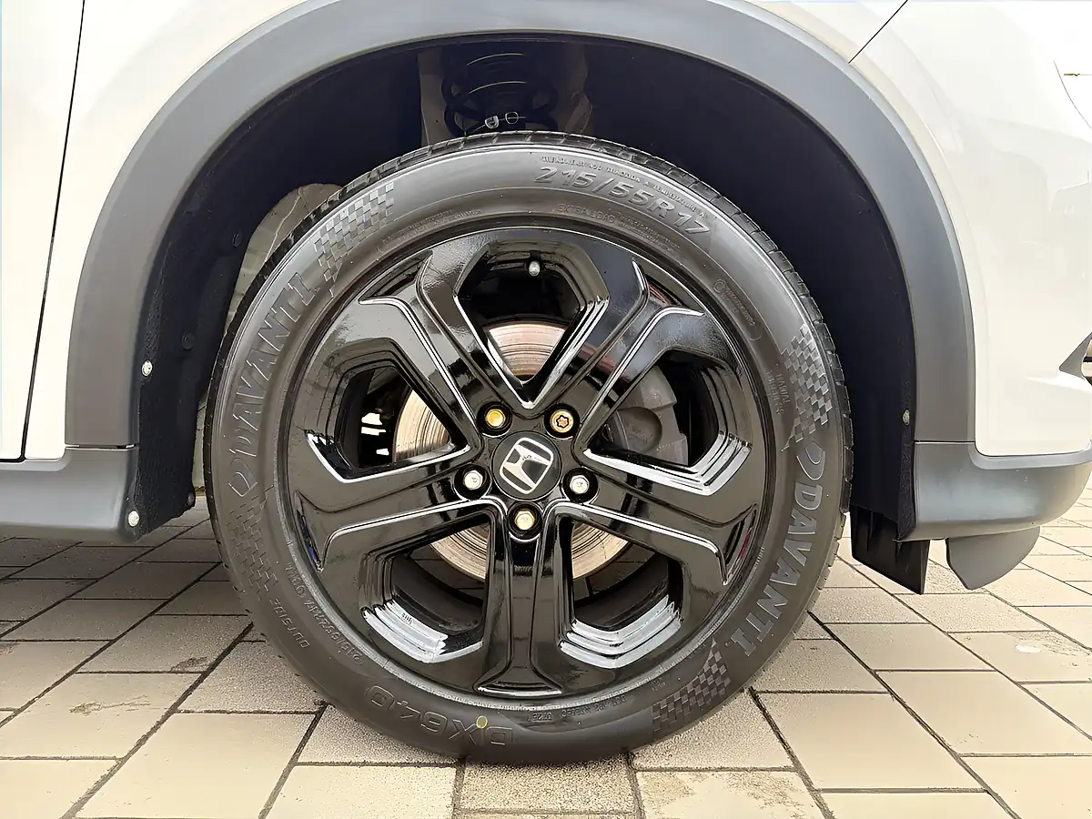 Used 2015 Honda Hr-V Se White - Interior and Exterior details 7