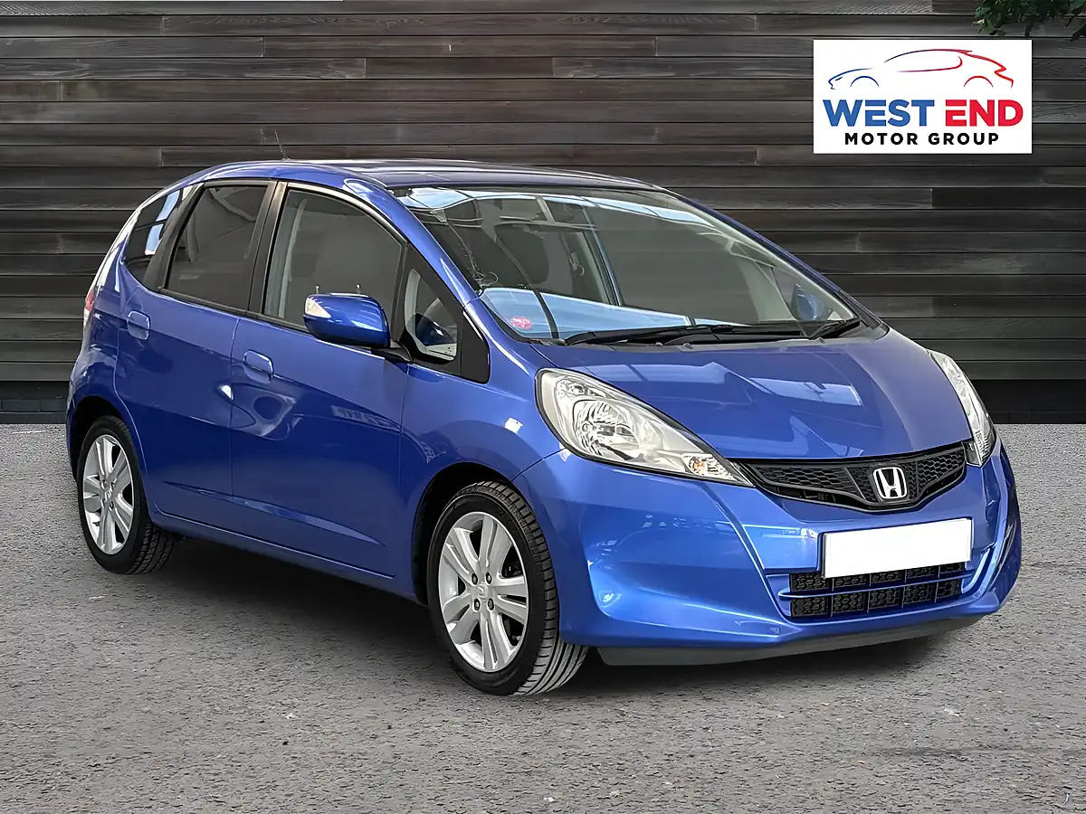 Used 2015 Honda Jazz Es Plus Blue - Front View