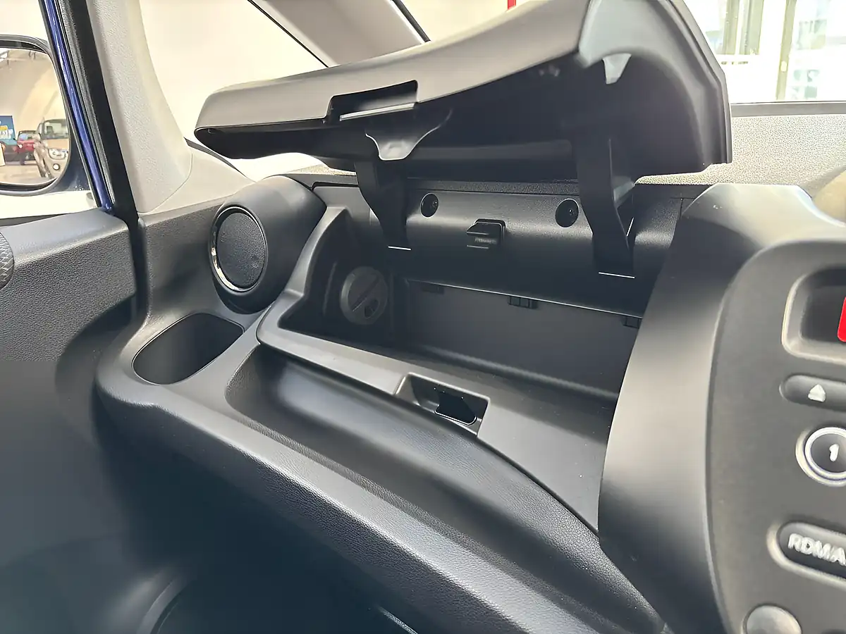 Used 2015 Honda Jazz Es Plus Blue - Interior and Exterior details 16
