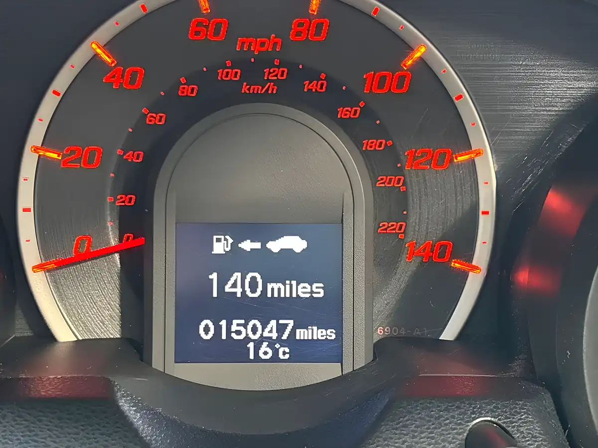 Used 2015 Honda Jazz Es Plus Blue - Interior and Exterior details 17