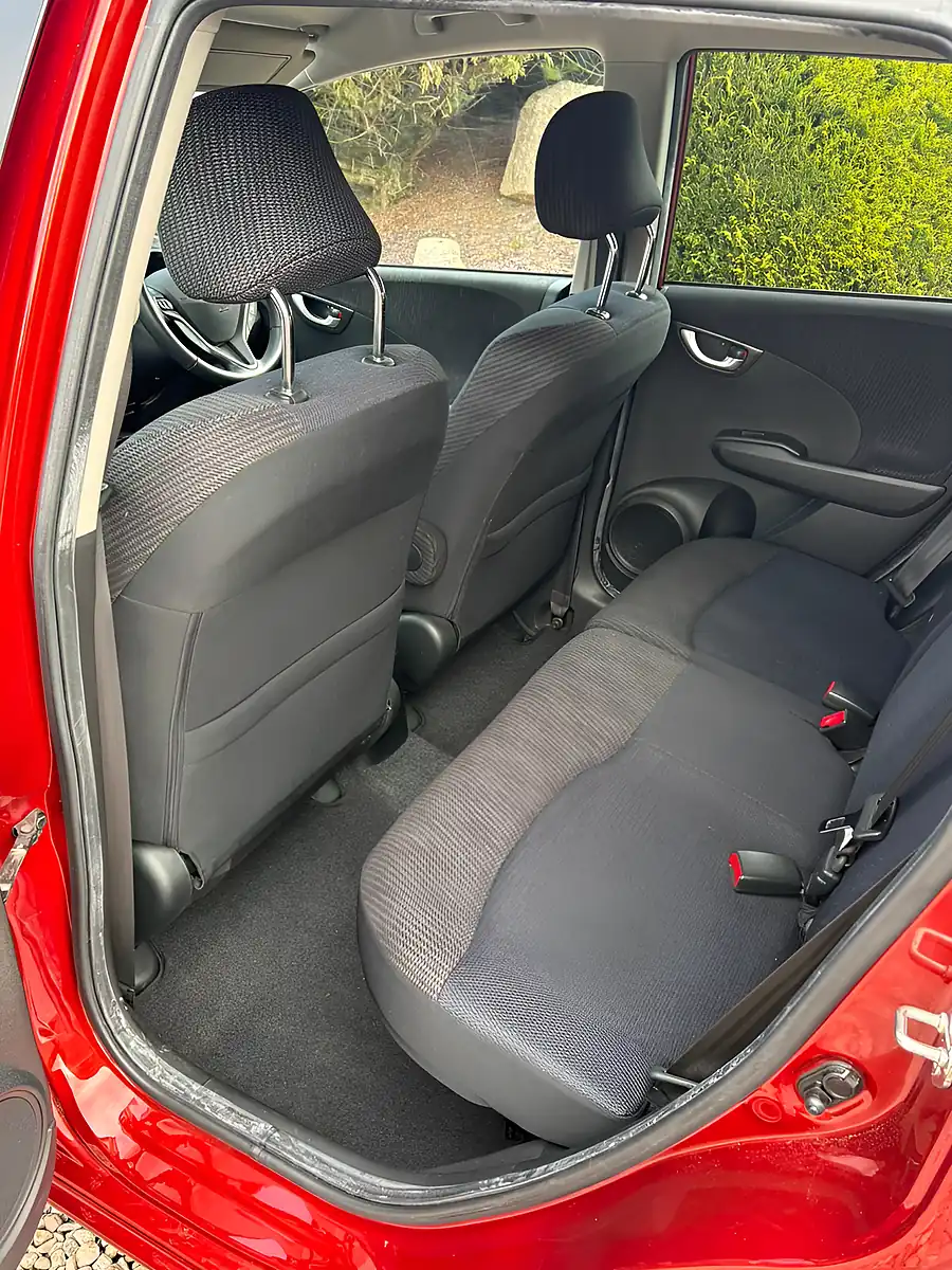 Used 2015 Honda Jazz Es Plus Red - Interior and Exterior details 5