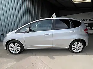Used 2015 Honda Jazz Es Plus Silver - Interior and Exterior details 10
