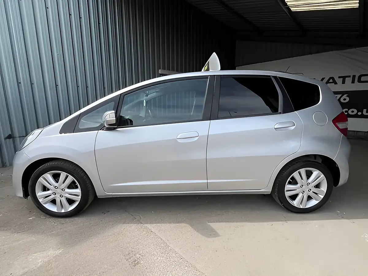 Used 2015 Honda Jazz Es Plus Silver - Interior and Exterior details 10