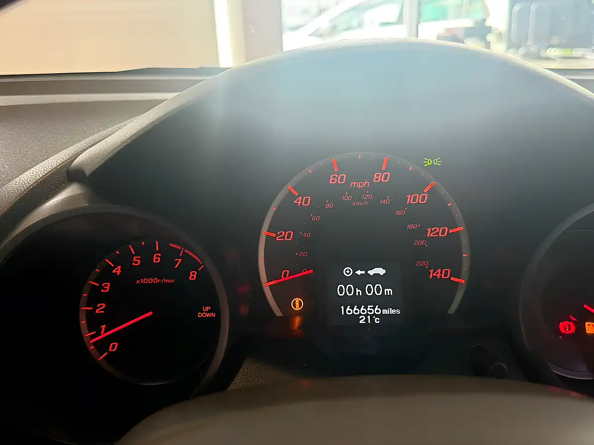 Used 2015 Honda Jazz Es Plus T Red - Interior and Exterior details 15