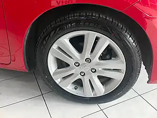 Used 2015 Honda Jazz Es Plus T Red - Interior and Exterior details 18