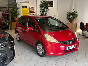 Used 2015 Honda Jazz Es Plus T Red - Interior and Exterior details 2