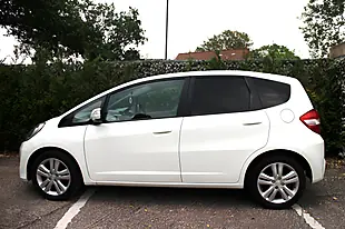 Used 2015 Honda Jazz Es Plus White - Interior and Exterior details 5