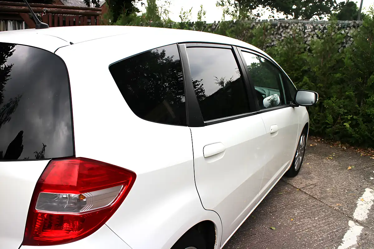 Used 2015 Honda Jazz Es Plus White - Interior and Exterior details 6
