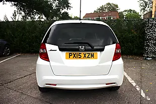 Used 2015 Honda Jazz Es Plus White - Interior and Exterior details 8