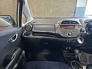 Used 2015 Honda Jazz Ex Silver - Interior and Exterior details 12