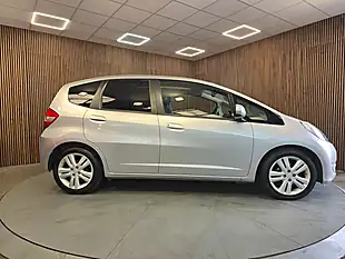 Used 2015 Honda Jazz Ex Silver - Interior and Exterior details 8