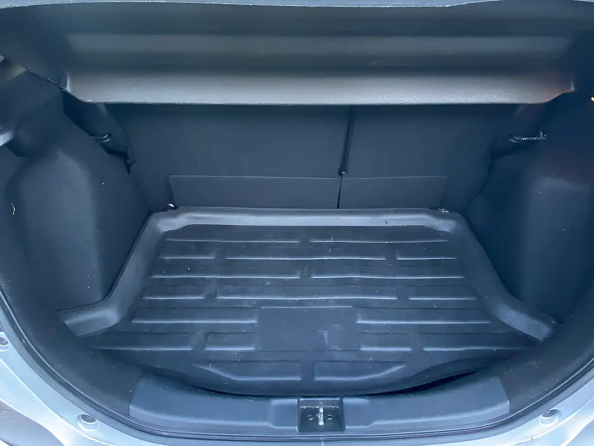 Used 2015 Honda Jazz Ex Silver - Interior and Exterior details 10