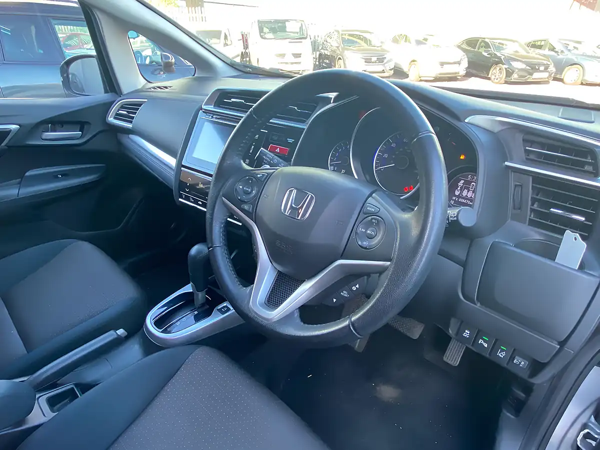 Used 2015 Honda Jazz Ex Silver - Interior and Exterior details 14