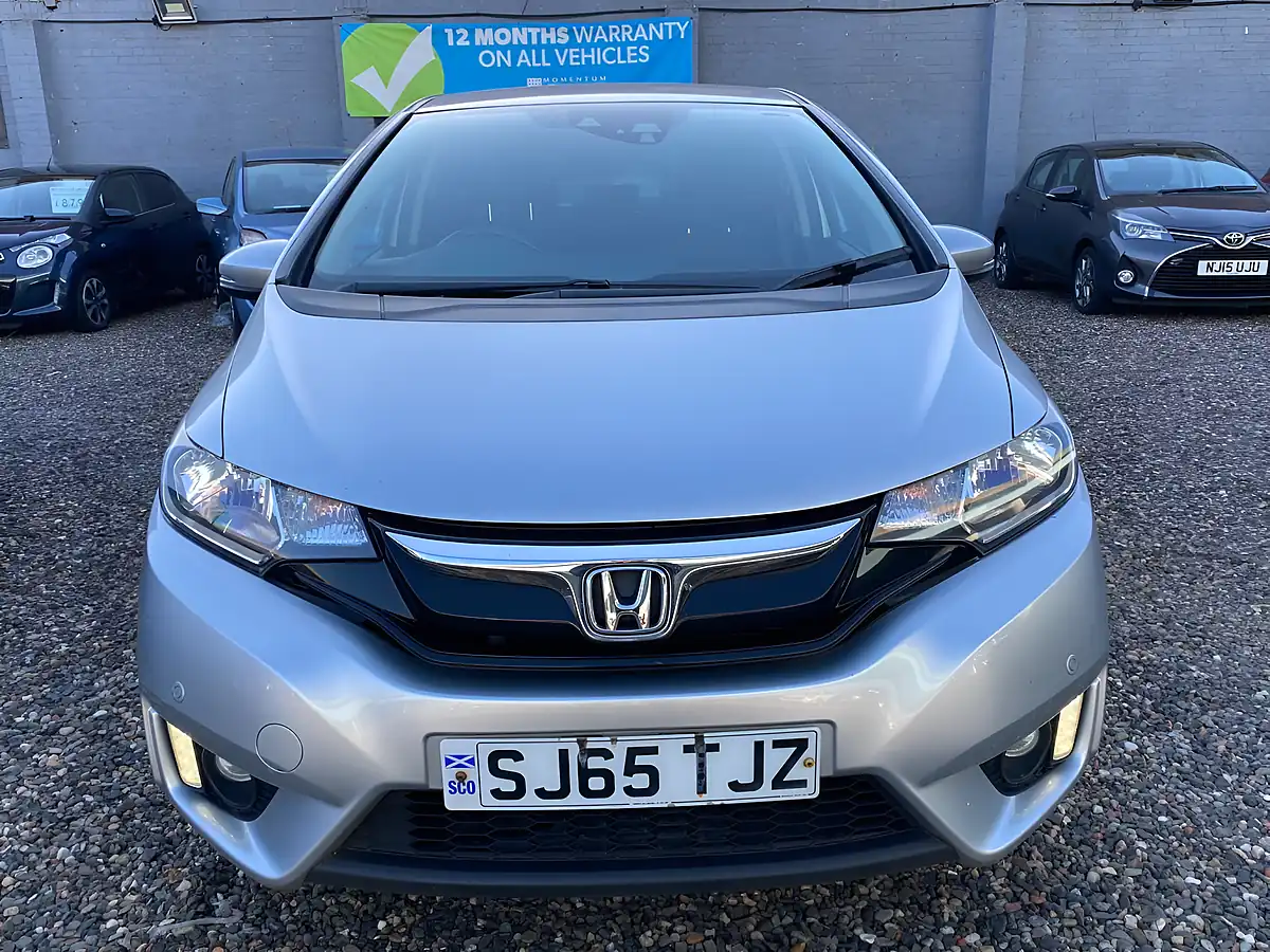 Used 2015 Honda Jazz Ex Silver - Interior and Exterior details 4