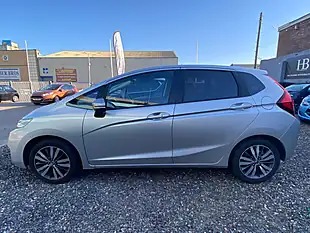 Used 2015 Honda Jazz Ex Silver - Interior and Exterior details 6