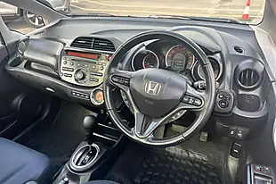 Used 2015 Honda Jazz Ex Silver - Interior and Exterior details 10