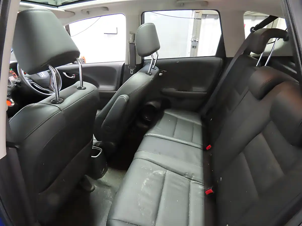 Used 2015 Honda Jazz Exl Blue - Interior and Exterior details 10