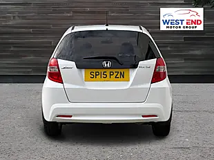 Used 2015 Honda Jazz Exl White - Interior and Exterior details 5