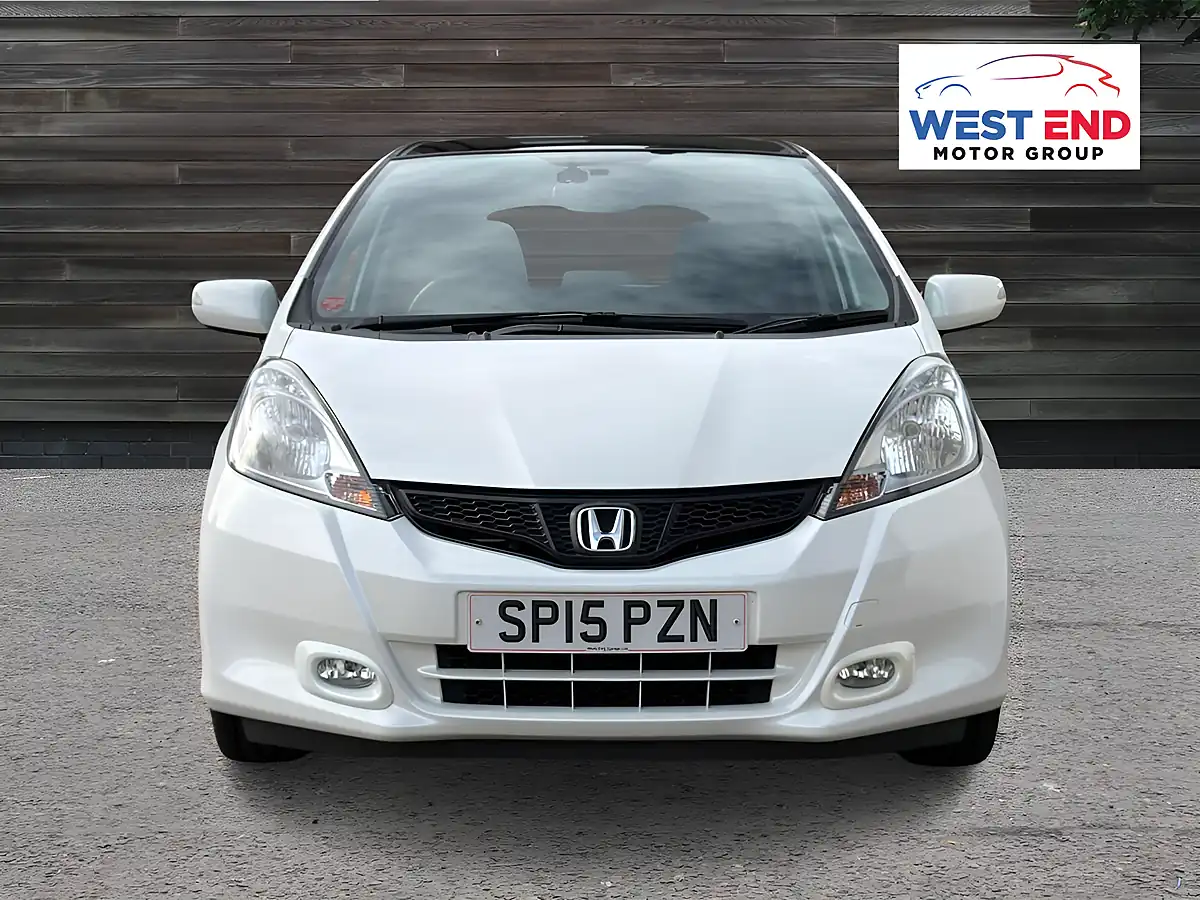 Used 2015 Honda Jazz Exl White - Interior and Exterior details 6
