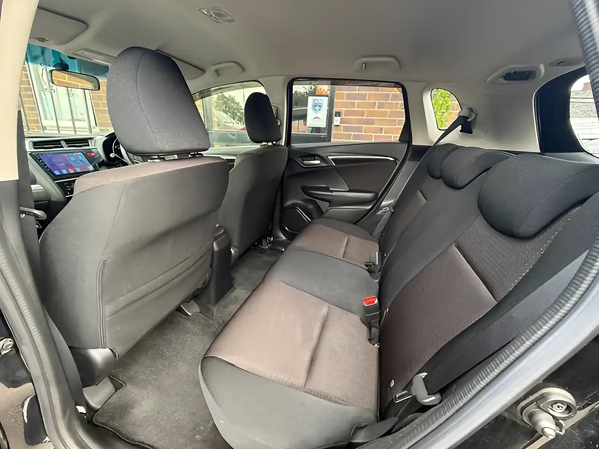 Used 2015 Honda Jazz Se Black - Interior and Exterior details 19