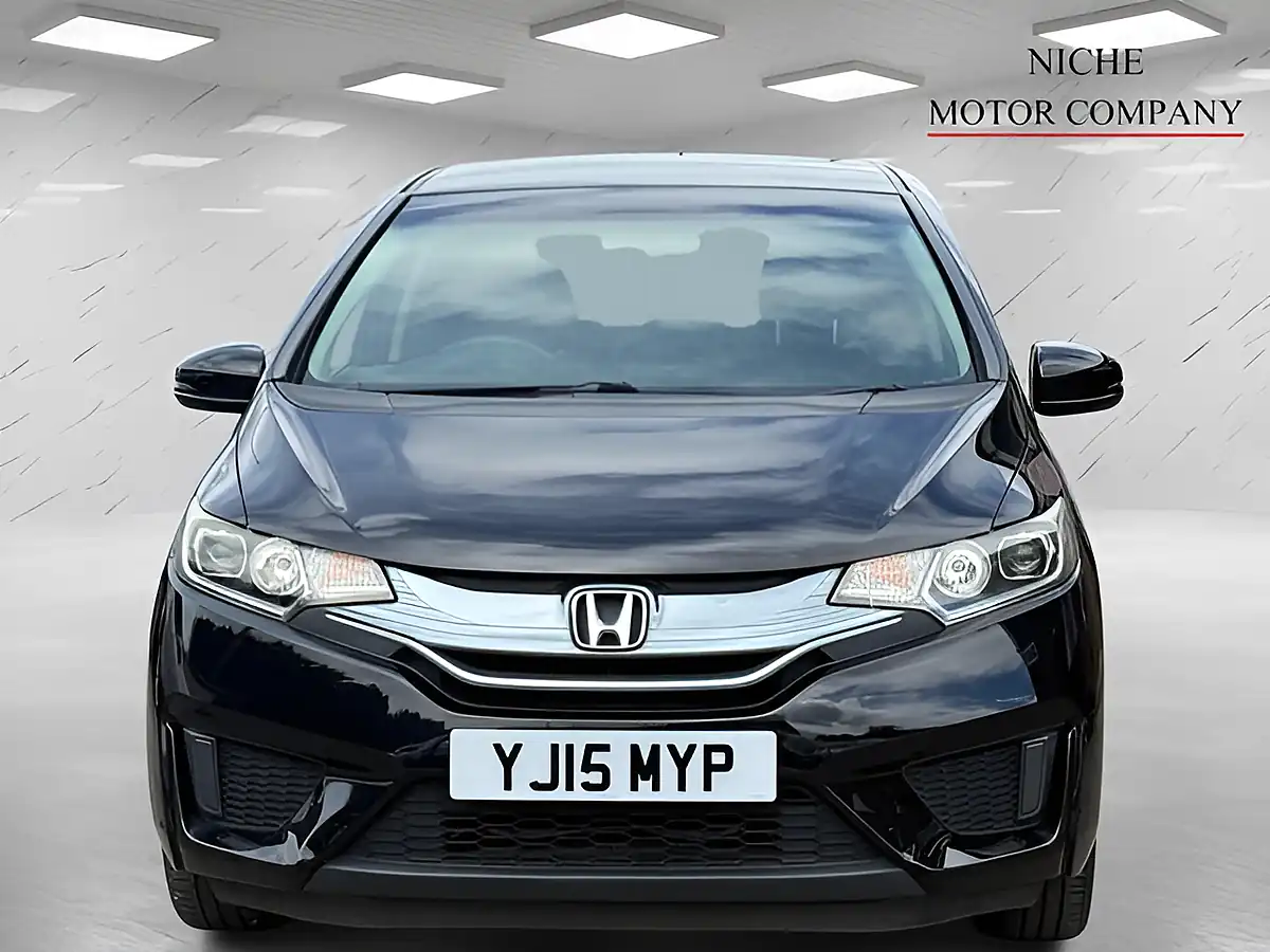 Used 2015 Honda Jazz Se Black - Interior and Exterior details 2