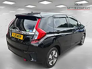 Used 2015 Honda Jazz Se Black - Interior and Exterior details 5