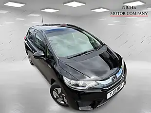 Used 2015 Honda Jazz Se Black - Interior and Exterior details 8