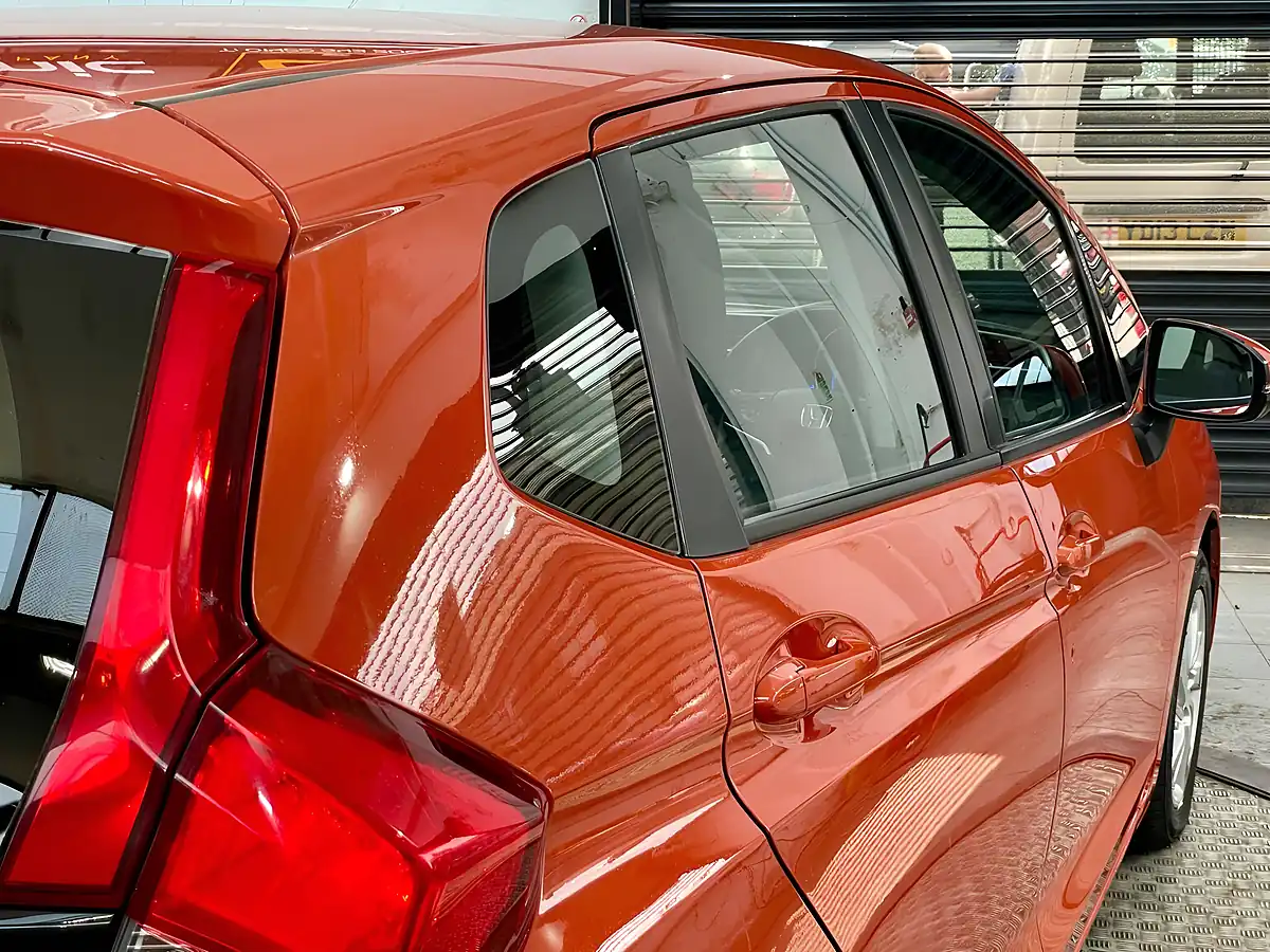 Used 2015 Honda Jazz Se Orange - Interior and Exterior details 10