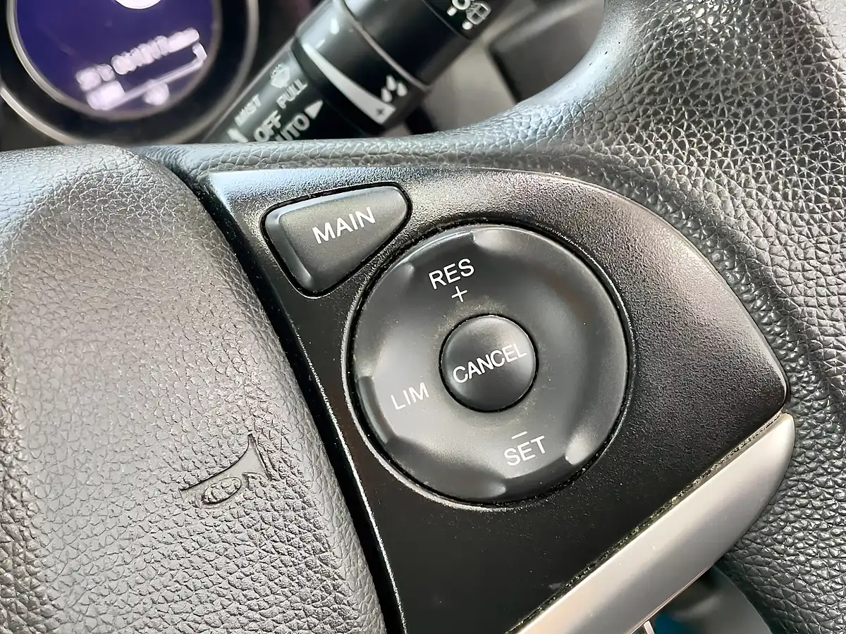 Used 2015 Honda Jazz Se Orange - Interior and Exterior details 18